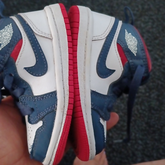 Jordan 1 - Picture 5 of 9